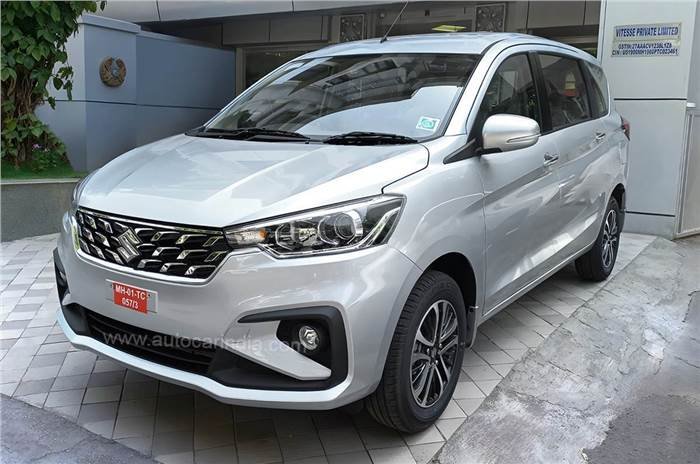 ertiga on road price