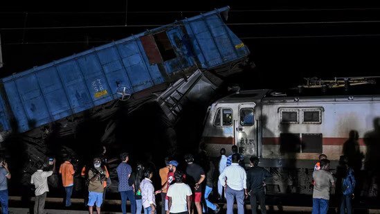 Mysuru-Darbhanga train collision